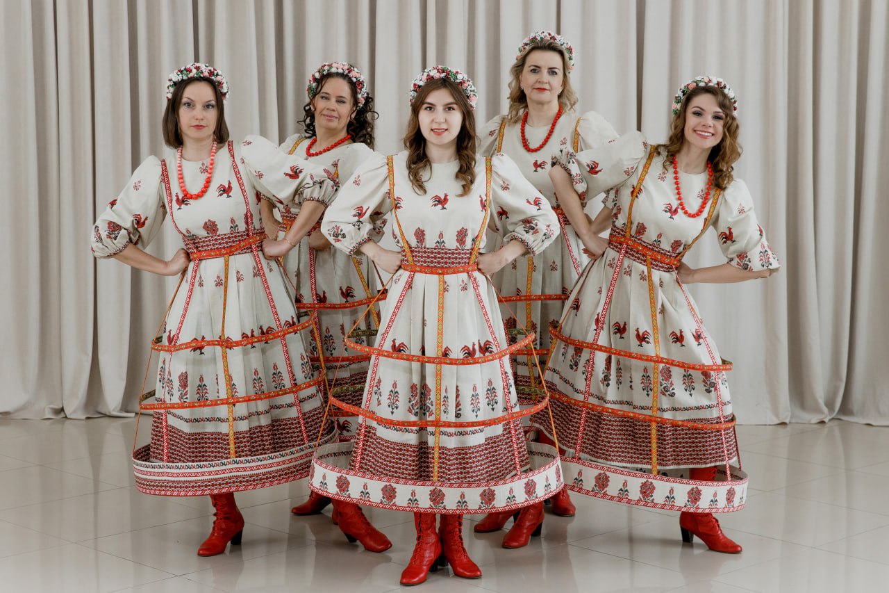 Народный ансамбль русской песни «Уральские зори»